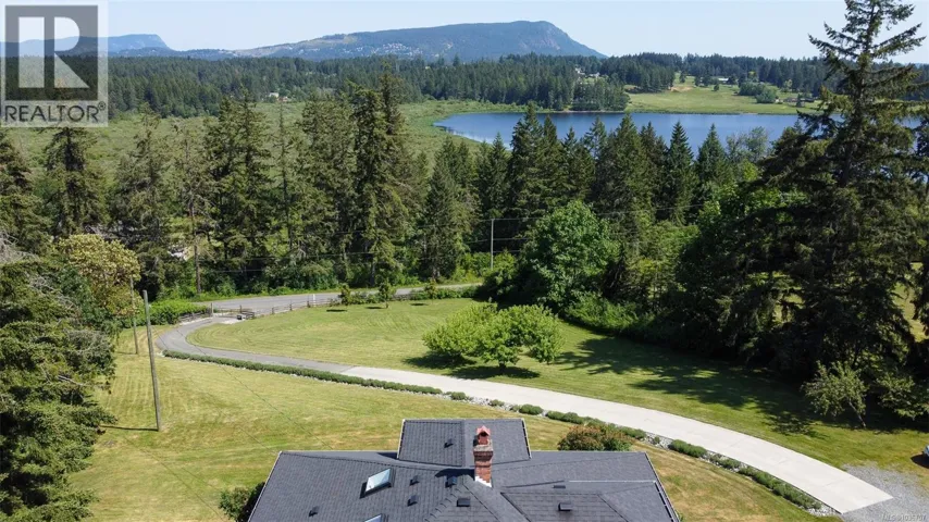 6742 Norcross Rd, Duncan, British Columbia V9L6C3