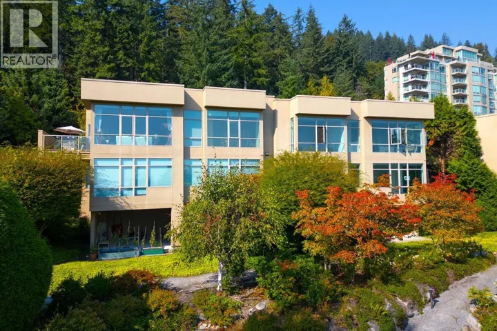 3178 DEER RIDGE DRIVE, West Vancouver, British Columbia V7S4W1