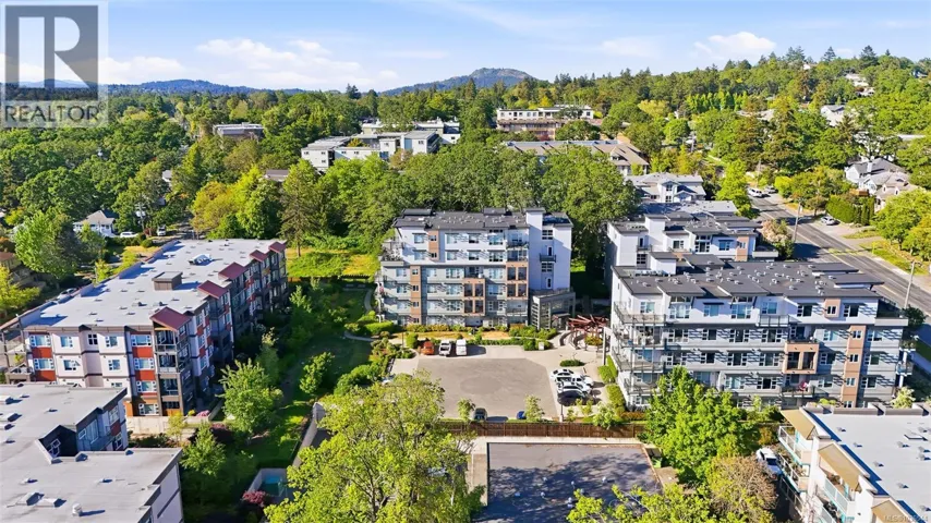 503 1016 Inverness Rd, Saanich, British Columbia V8X2S1
