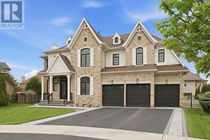 950 FREDONIA DRIVE, Mississauga (Erindale), Ontario L5C2W4