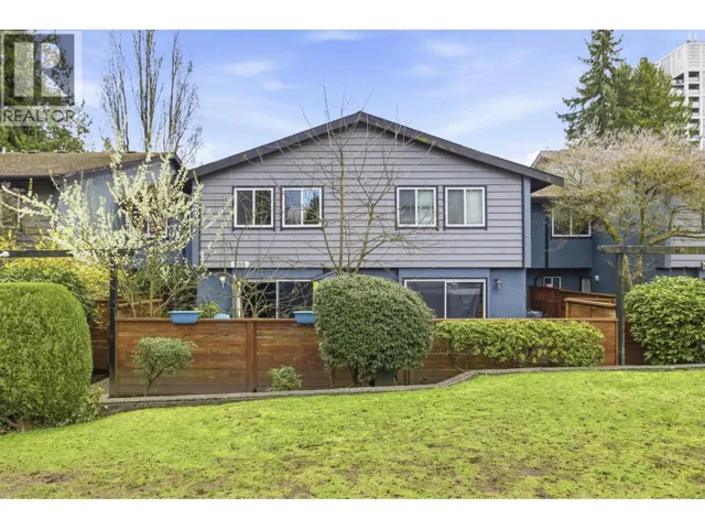988 HOWIE AVENUE, Coquitlam, British Columbia V3J1T3