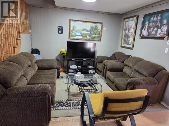 62 SKYLAR CIRCLE, Brampton (Bram East), Ontario L6P0Z2