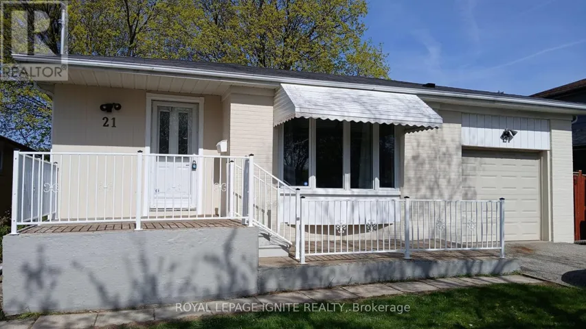 MAIN - 21 HUMHELLER ROAD, Toronto (West Humber-Clairville), Ontario M9W5K2