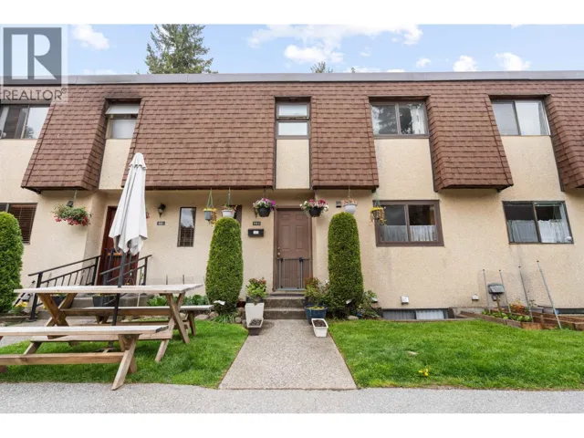 883 OLD LILLOOET ROAD, North Vancouver, British Columbia V7J2H6