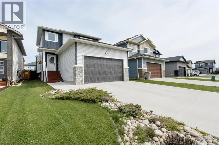 8814 85A Avenue, Grande Prairie, Alberta T8X0R4