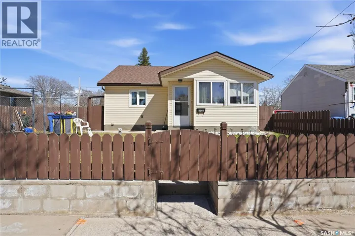 1472 103rd STREET, North Battleford, Saskatchewan S9A1L3