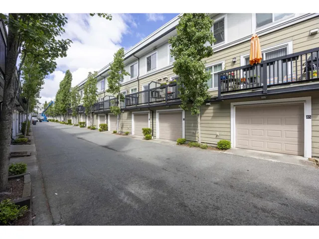 83 15833 26 AVENUE, Surrey, British Columbia V3Z2X5