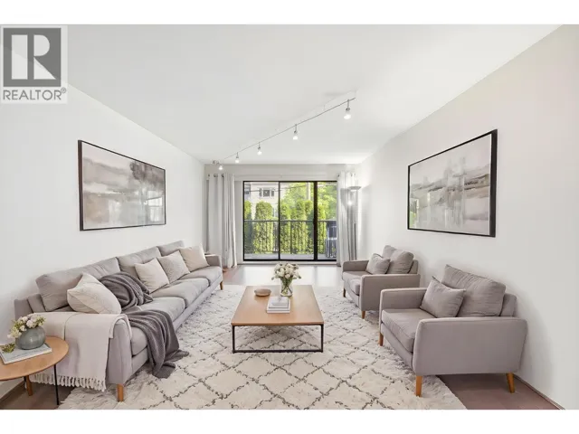 205 1585 E 4TH AVENUE, Vancouver, British Columbia V5N1J9