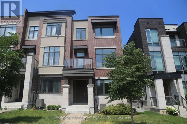 101 CARRVILLE WOODS CIRCLE, Vaughan (Patterson), Ontario L6A4Z6