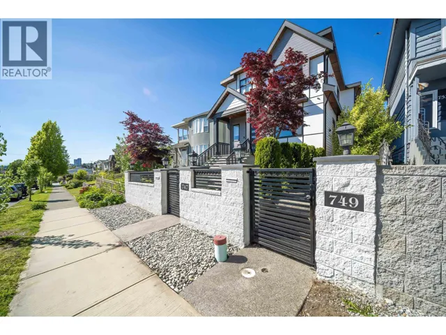 749 E 60TH AVENUE, Vancouver, British Columbia V5X2A5