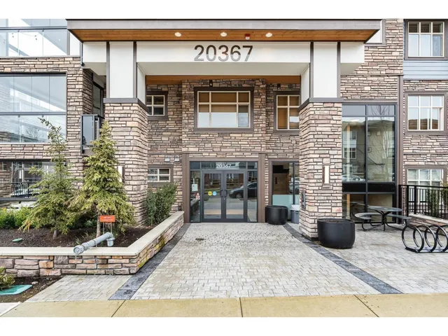 203 20367 85 AVENUE, Langley, British Columbia V2Y3R1