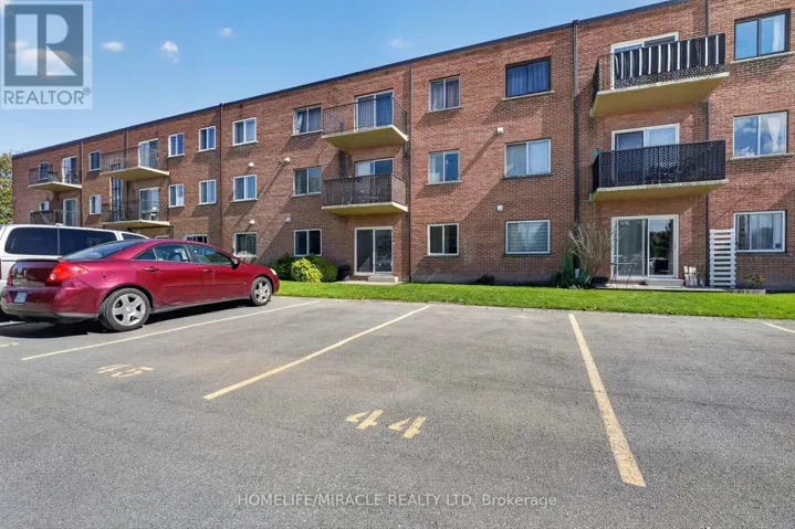 5 - 456 CARLTON STREET, St. Catharines (Facer), Ontario L2M4X1