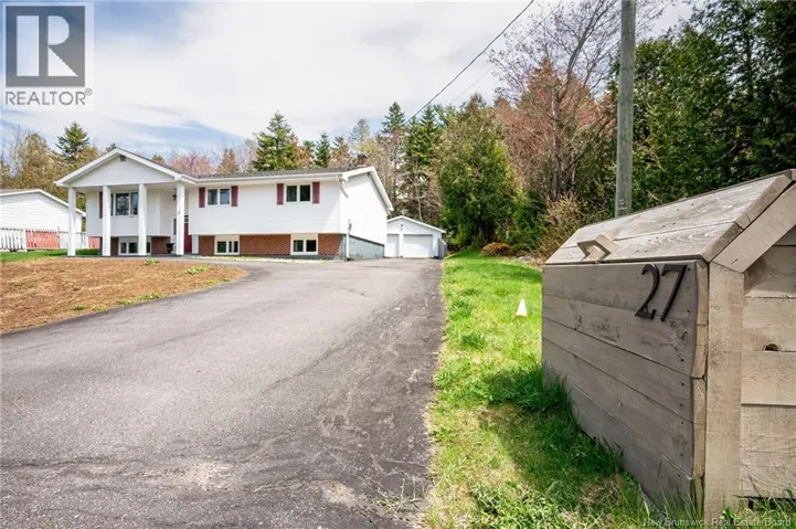 27 Chapel Road, Rothesay, New Brunswick E2E3N8