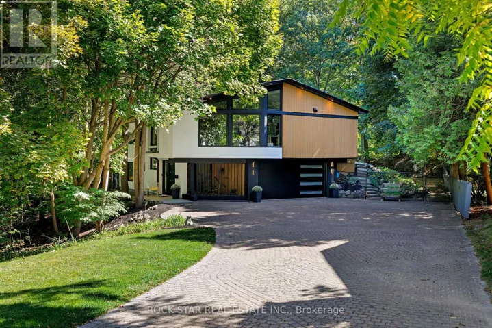 1113 GREENOAKS DRIVE, Mississauga (Lorne Park), Ontario L5J3A1