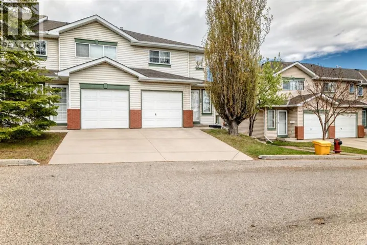 152 Country Hills Villas NW, Calgary, Alberta T3K4S8