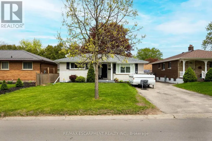 50 ELLENSON DRIVE, Brantford, Ontario N3R3E5