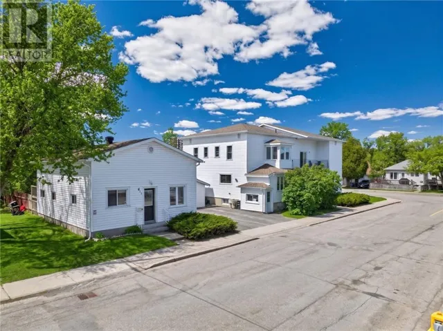 611-619 Laforest Avenue, Sudbury, Ontario P3C5J9