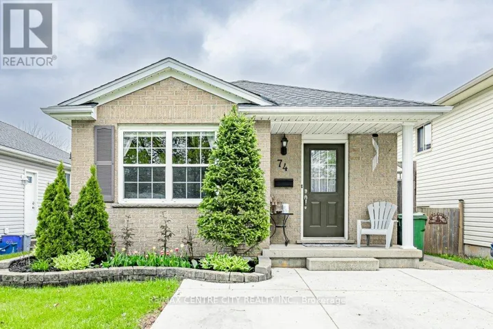 74 JUNO DRIVE, St. Thomas, Ontario N5R6E9