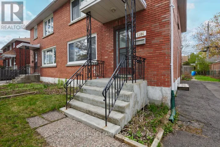 1104 APOLYDOR AVENUE, Ottawa, Ontario K1H8B2