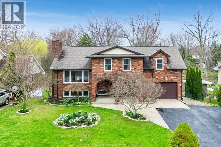122 Augustine, Kingsville, Ontario N9Y1C5