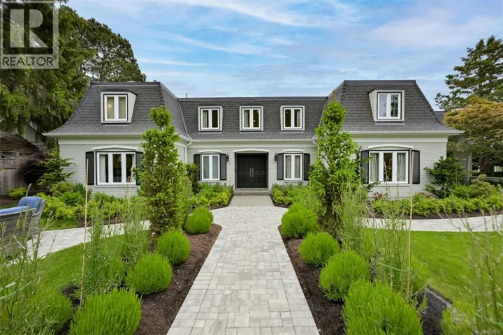 3705 Devon Rd, Oak Bay, British Columbia V8R6C8