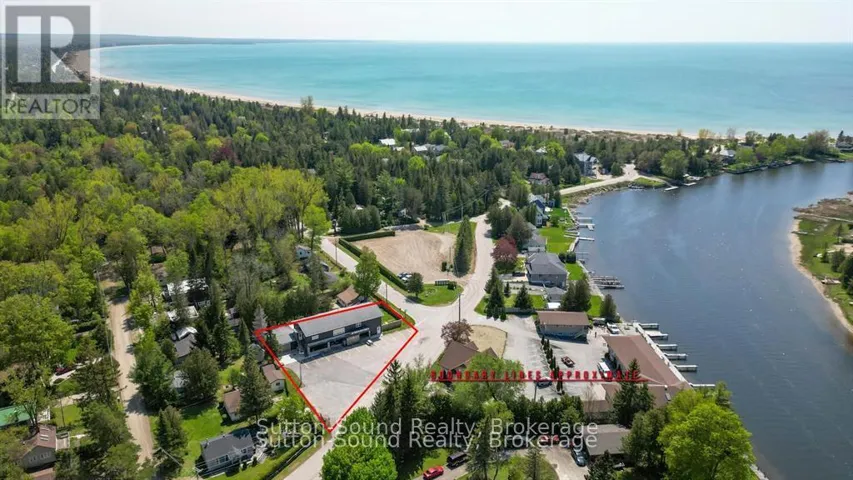 68 SAUBLE FALLS ROAD, South Bruce Peninsula, Ontario N0H2G0