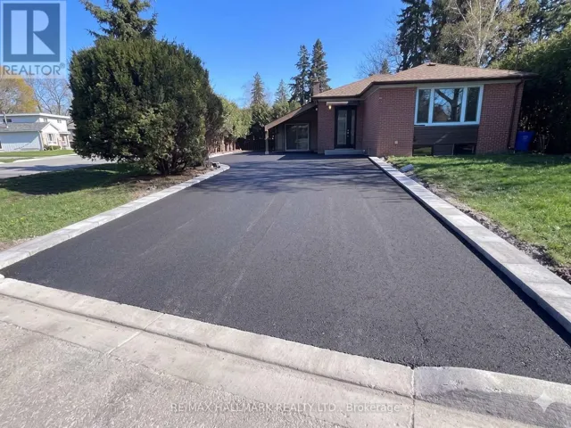 11 JOHNSON ROAD, Aurora (Aurora Highlands), Ontario L4G2A3