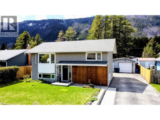 457 Mountain Ash Crescent, Sparwood, British Columbia V0B2G1