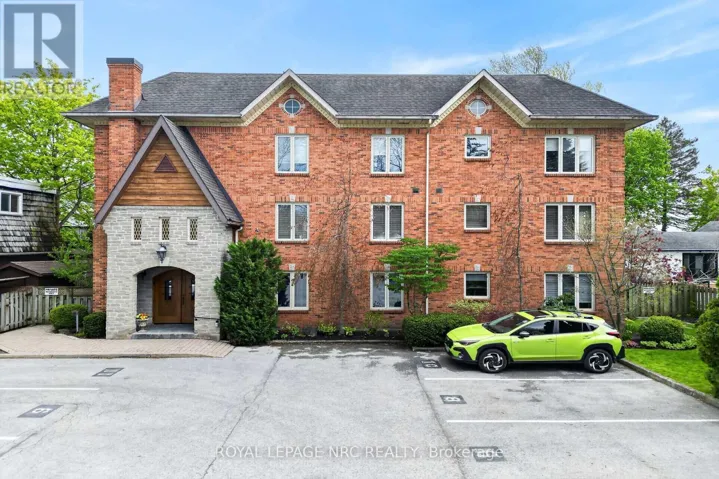 302 - 55 MAIN STREET, St. Catharines (Port Dalhousie), Ontario L2N4T8