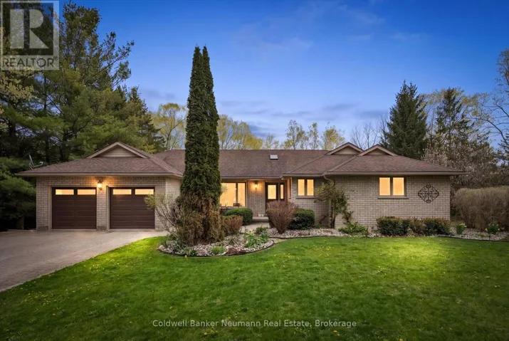 25 RIVERVIEW DRIVE, Centre Wellington (Elora/Salem), Ontario N0B1S0