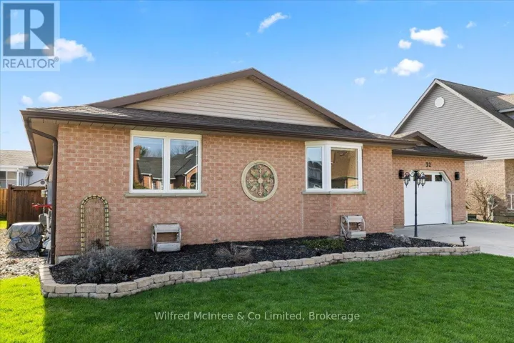 32 WEST RIVER ROAD, Brockton, Ontario N0G2V0