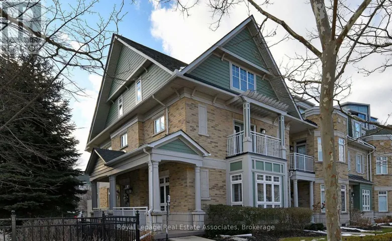 4 - 100 COMPASS WAY, Mississauga (Port Credit), Ontario L5G4T8
