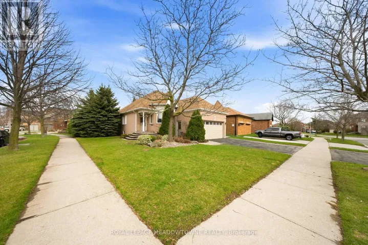 20 HUFFMANN DRIVE, Halton Hills (Georgetown), Ontario L7G5W4