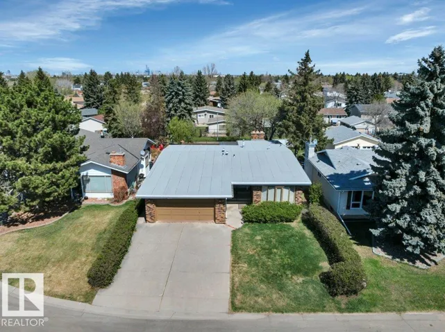 8808 41 AV NW, Edmonton, Alberta T6K1G7