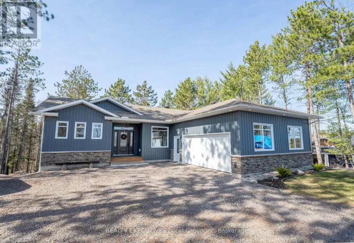 87 OAKRIDGE DRIVE, East Ferris, Ontario P0H1K0