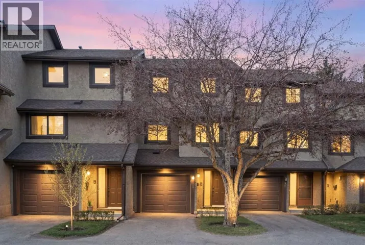 18 Glamis Gardens SW, Calgary, Alberta T3E6S4