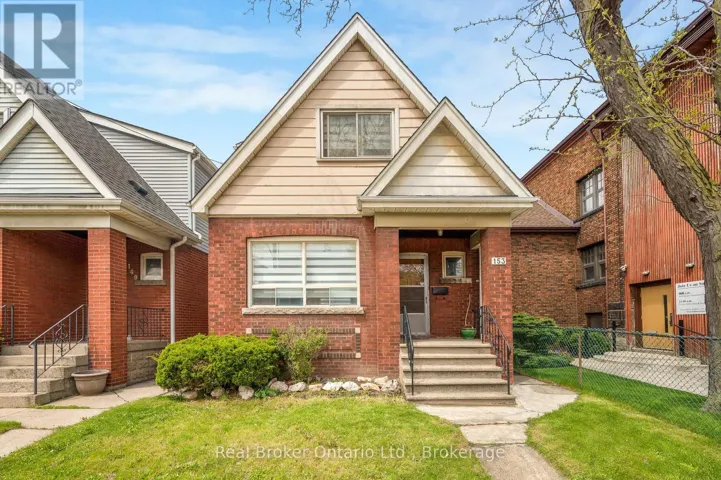 153 GAGE AVENUE N, Hamilton (Stipley), Ontario L8L7A3