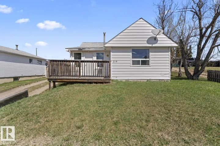 818 11 AV, Cold Lake, Alberta T9M1J1