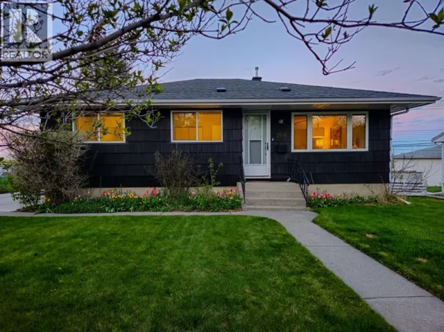 254 Hendon Drive NW, Calgary, Alberta T2K1Z5