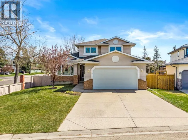 131 Lake Simcoe Court SE, Calgary, Alberta T2J7E7