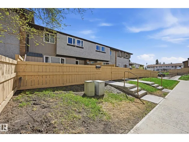 #9 8020 141 AV NW, Edmonton, Alberta T5C2N9