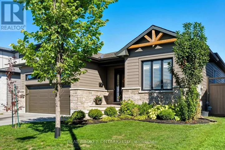 82 AXEL CRESCENT, Ottawa, Ontario K2V0K4