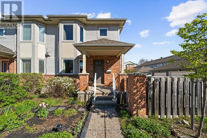 221 MONTEREY DRIVE, Ottawa, Ontario K2H7B1