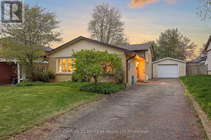 1004 NESBITT CRESCENT, Woodstock (Woodstock - North), Ontario N4S7P1