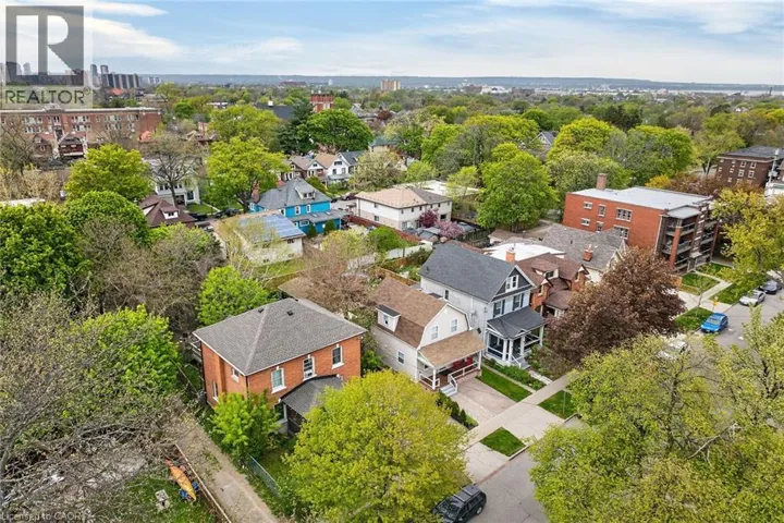 172 PROSPECT Street S, Hamilton, Ontario L8M2Z4
