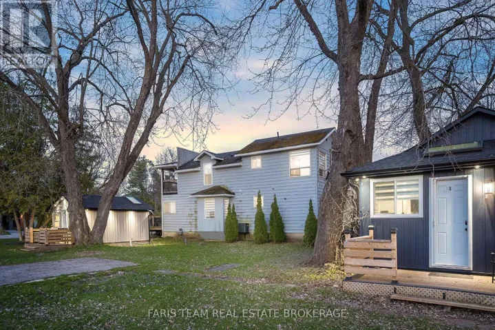 687 INNISFIL BEACH ROAD, Innisfil (Alcona), Ontario L0L2M0