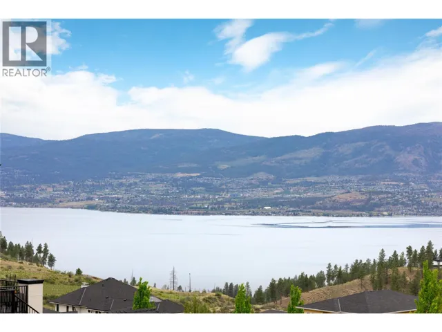 5677 Mountainside Drive, Kelowna, British Columbia V1W5L5