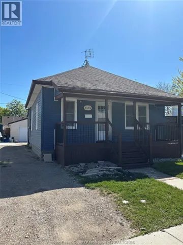 1586 ST.LUKE, Windsor, Ontario N8Y3N3