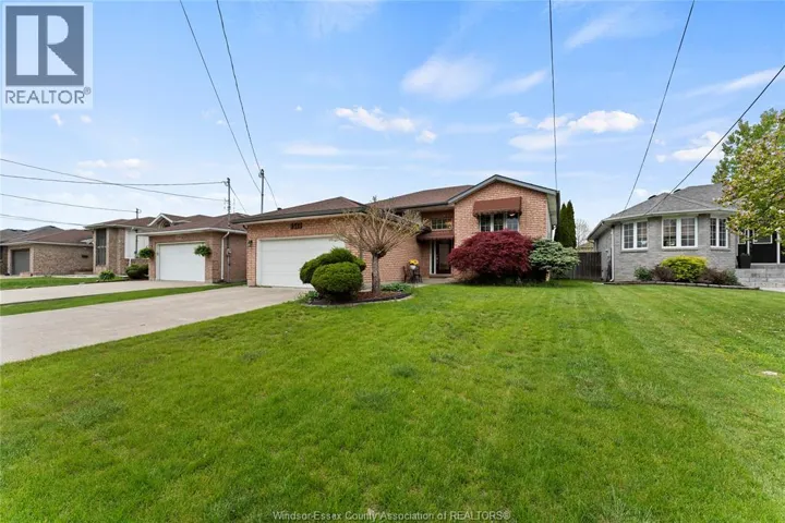 1560 GRAND MARAIS ROAD East, Windsor, Ontario N8W1W2