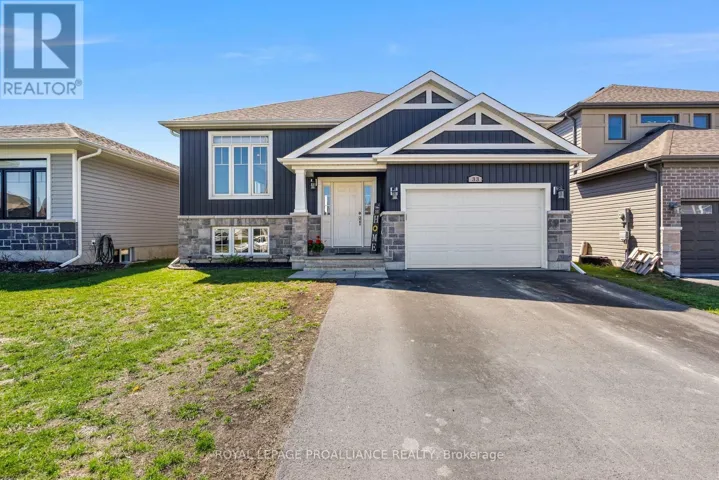 33 REDWOOD DRIVE, Belleville (Thurlow Ward), Ontario K8N0K3